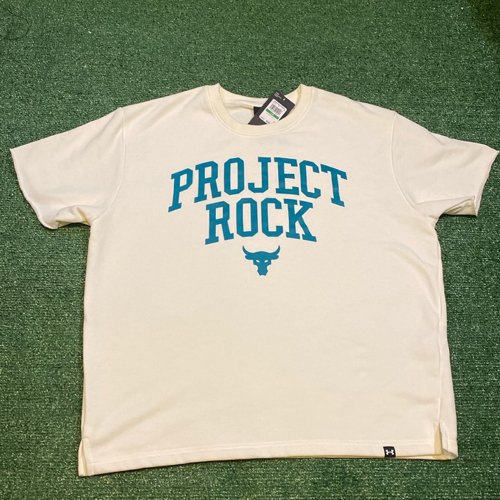 Under Armour Project Rock heavyweight Terry t-shirt.  Men's size Large